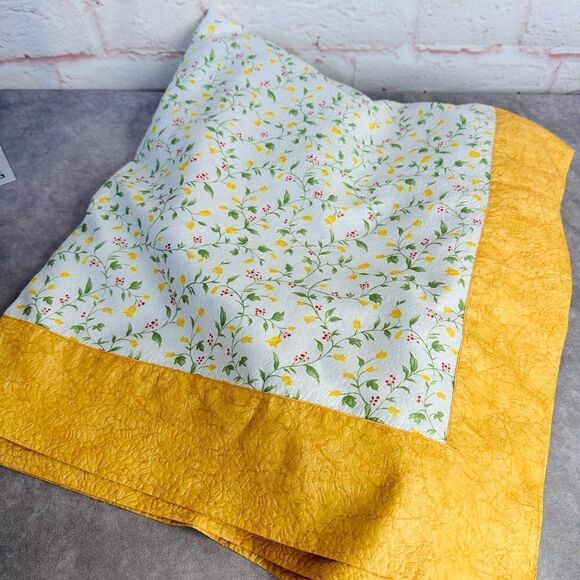 Jose Houel Paris France Taffetas Floral Crinkle Tablecloth Square 65 x 65” - Picture 2 of 7